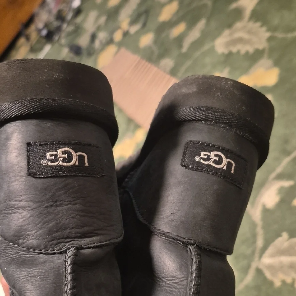 UGG Classic Short Black Suede Winter Boots